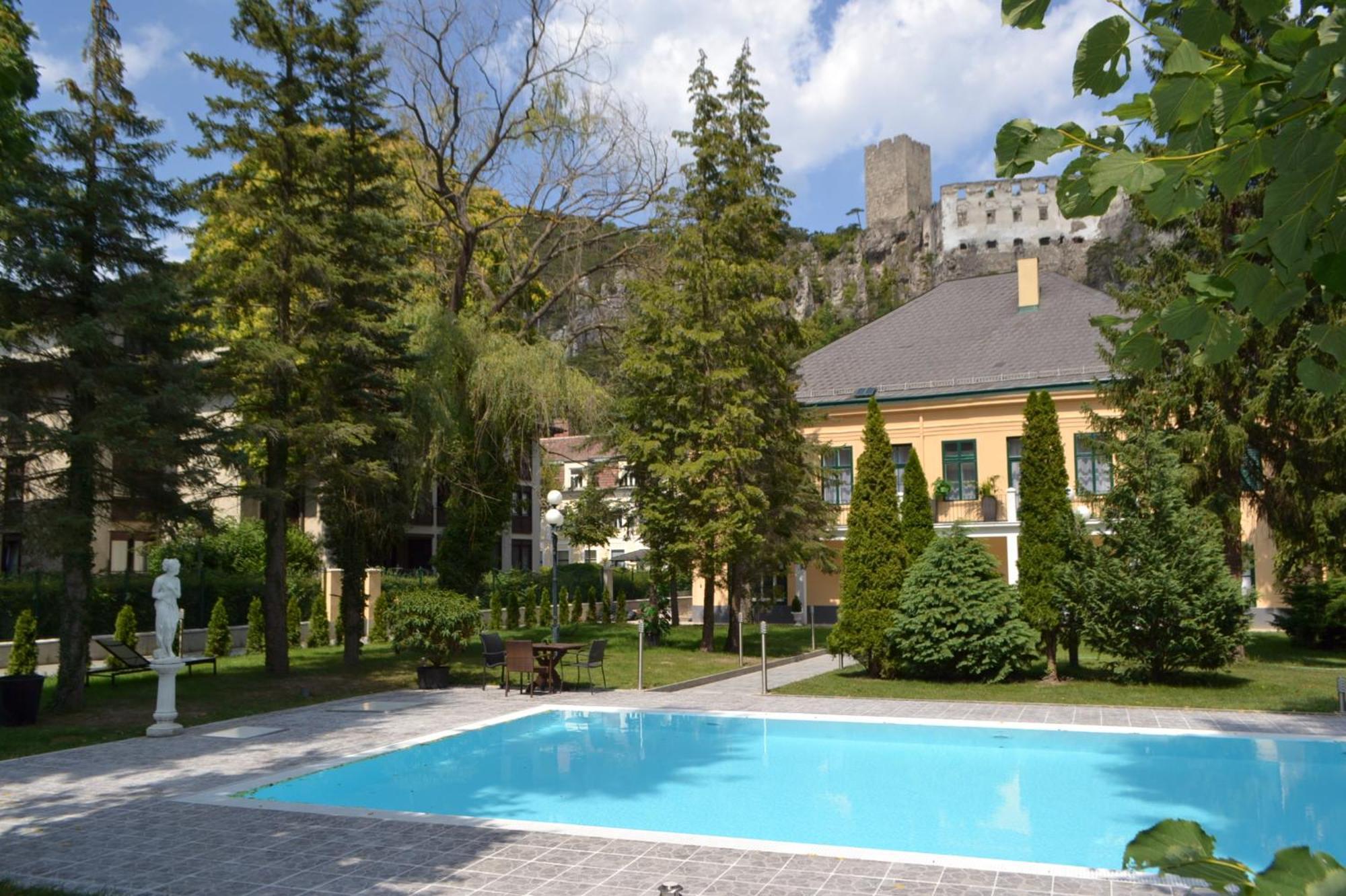 Wienerwald Residenz Баден Экстерьер фото